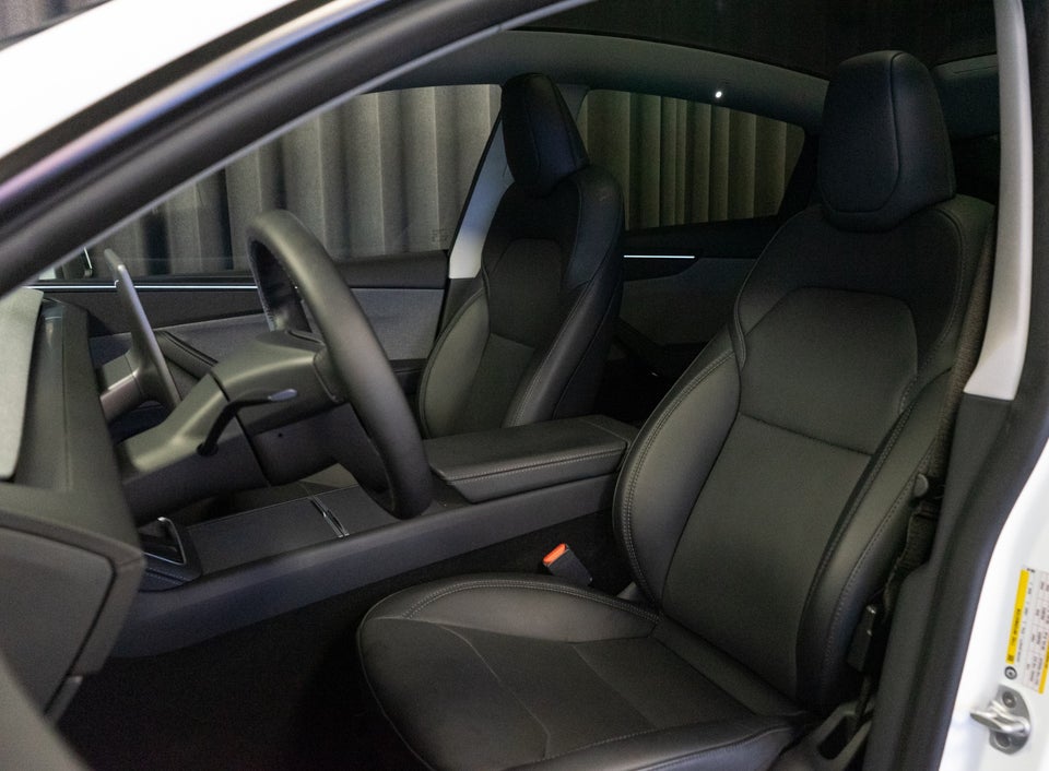 Tesla Model Y Premium Long Range AWD 5d