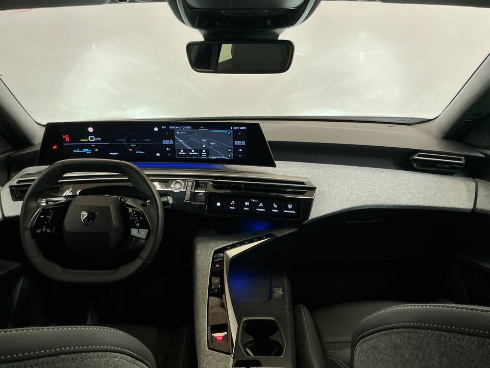 Peugeot e-3008 77 Allure 5d