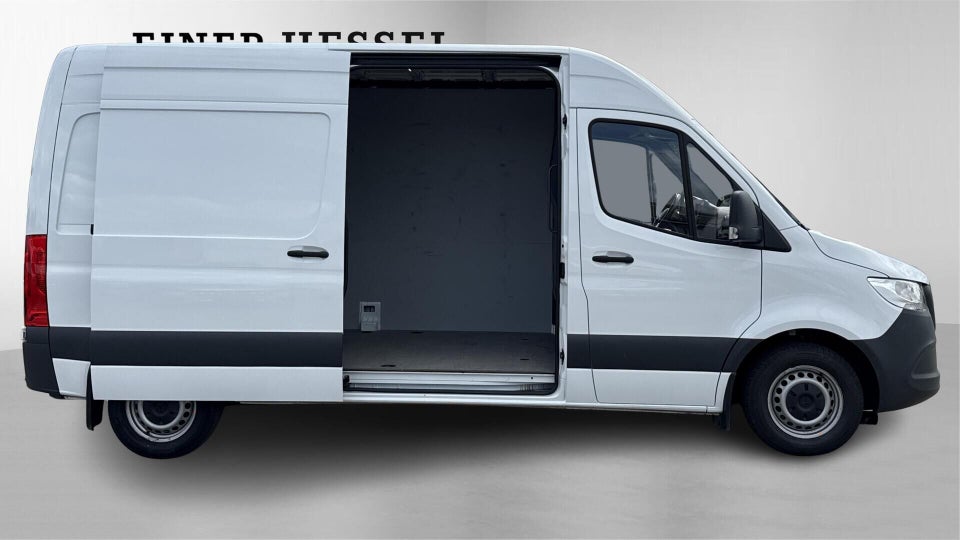 Mercedes Sprinter 215 2,0 CDi A2 Kassevogn aut. FWD