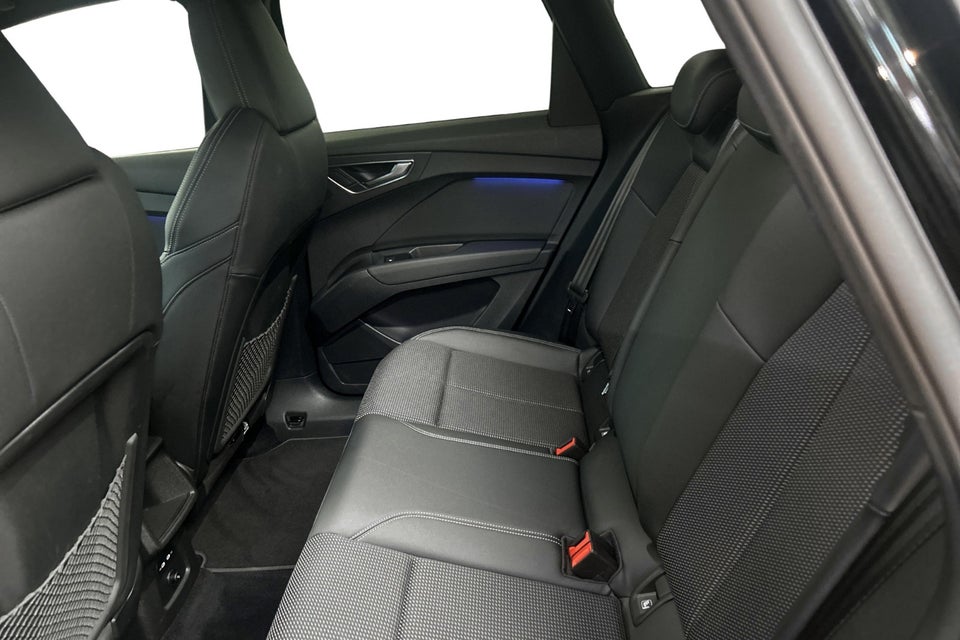 Audi Q4 e-tron 40 Attitude 5d