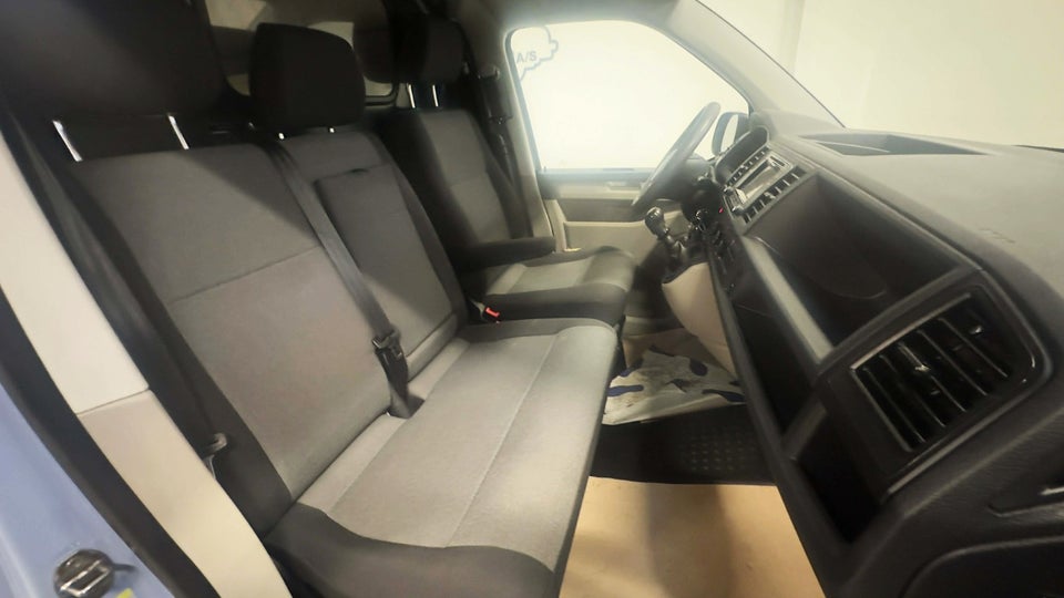 VW Transporter 2,0 TDi 150 Kassevogn lang