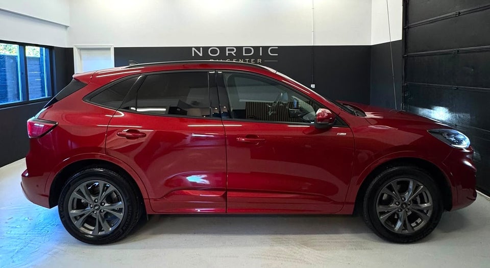 Ford Kuga 2,5 PHEV ST-Line X CVT 5d