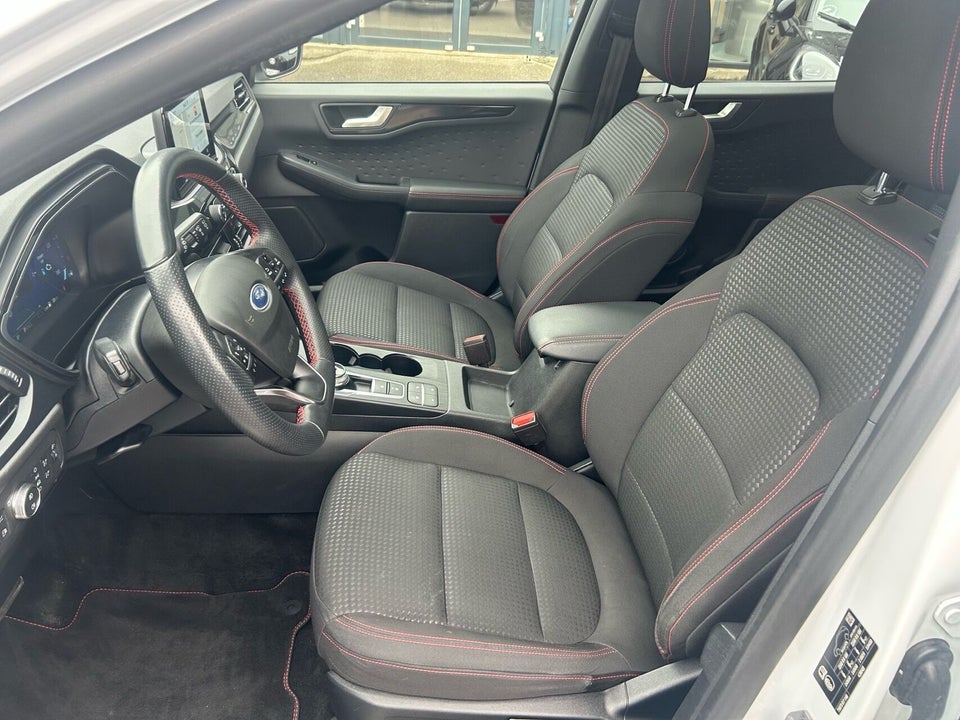 Ford Kuga 2,5 PHEV ST-Line CVT 5d