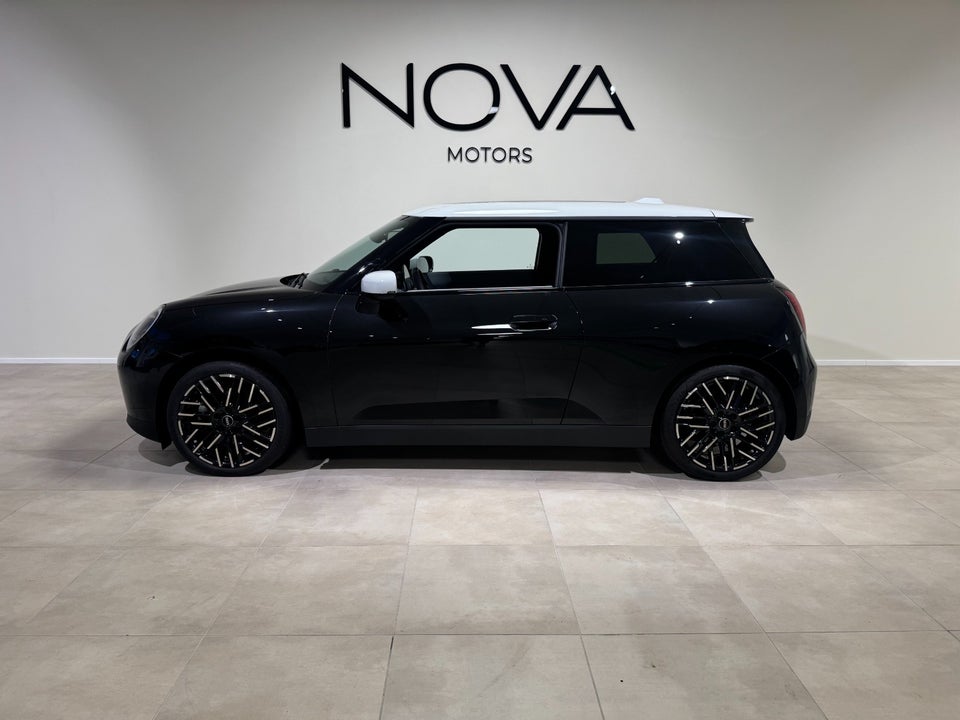 MINI Cooper SE Favoured Trim M 3d