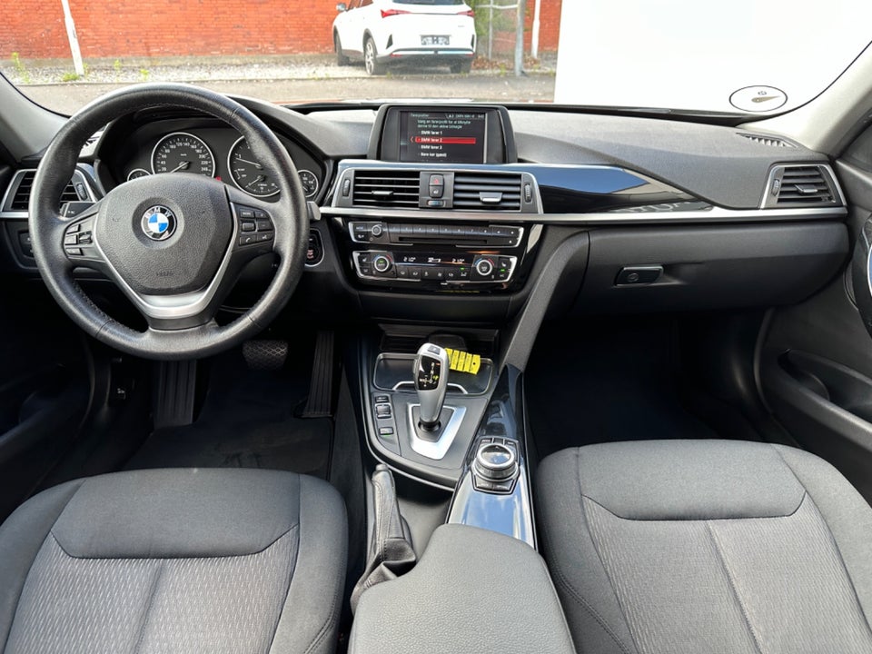 BMW 320d 2,0 Touring Executive aut. 5d