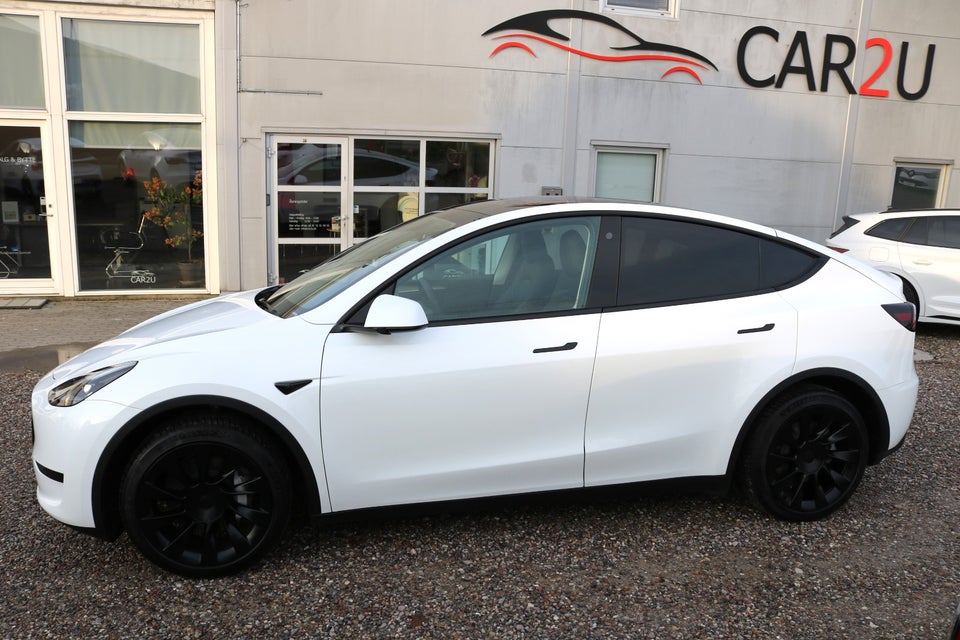 Tesla Model Y RWD 5d
