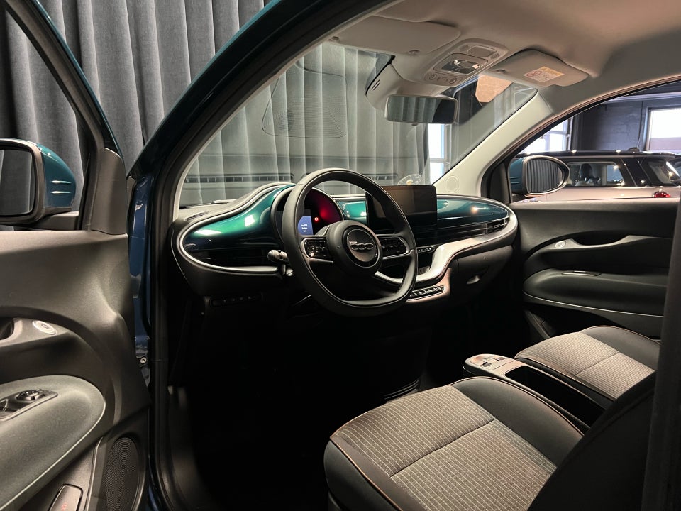 Fiat 500e 42 Icon 3d