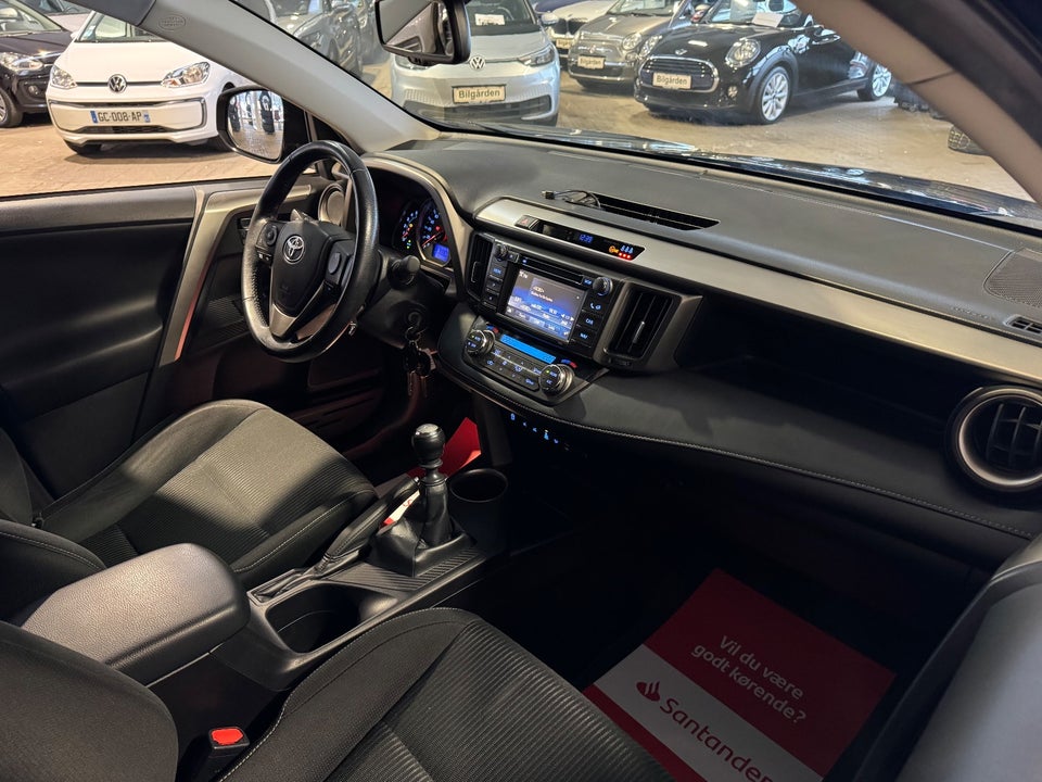 Toyota RAV4 2,0 D-4D T3 5d