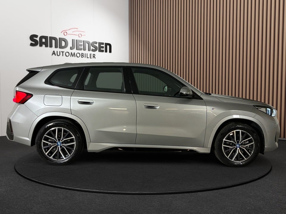 BMW iX1 xDrive30 M-Sport Premium 5d