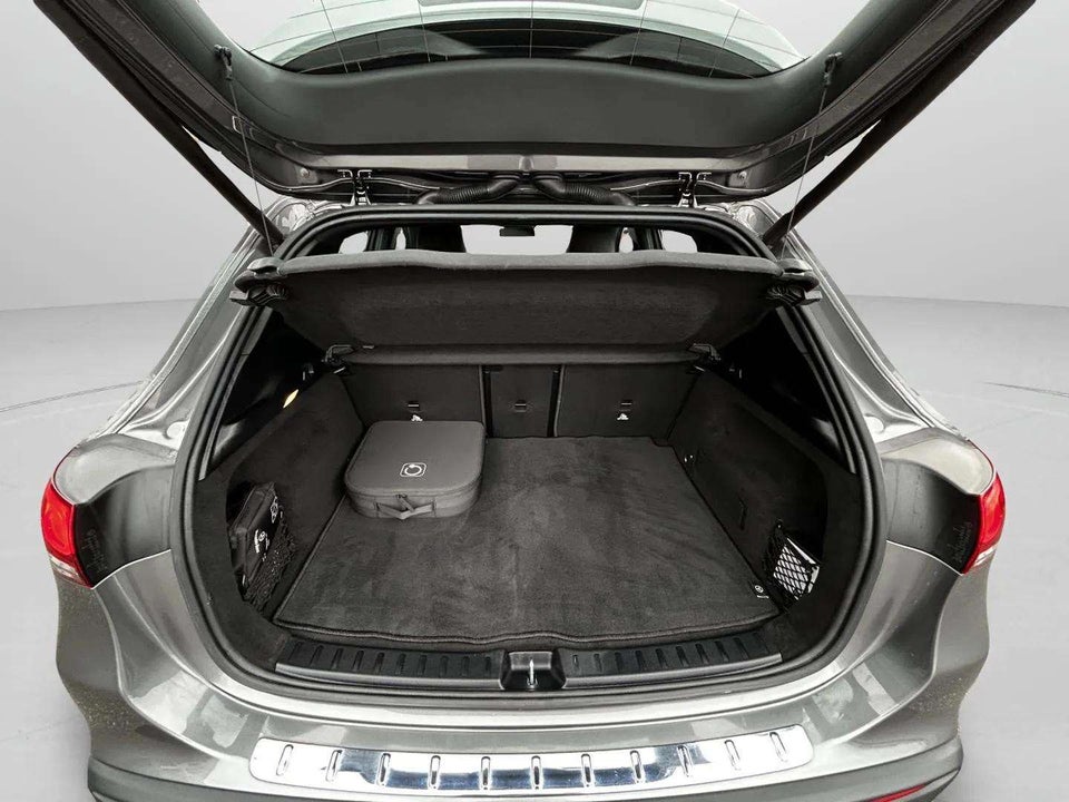 Mercedes EQA250+ Progressive 5d