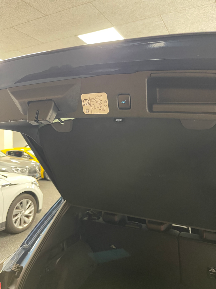 Ford Kuga 2,5 PHEV ST-Line X CVT 5d