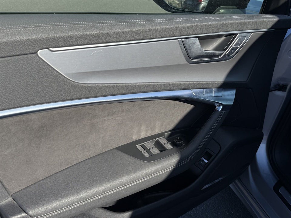 Audi A6 50 TDi S-line Avant quattro Tiptr. 5d