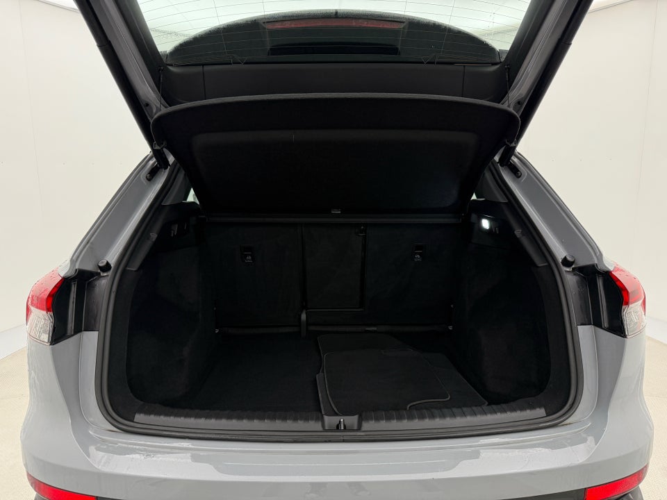 Audi Q4 e-tron 50 Attitude quattro 5d