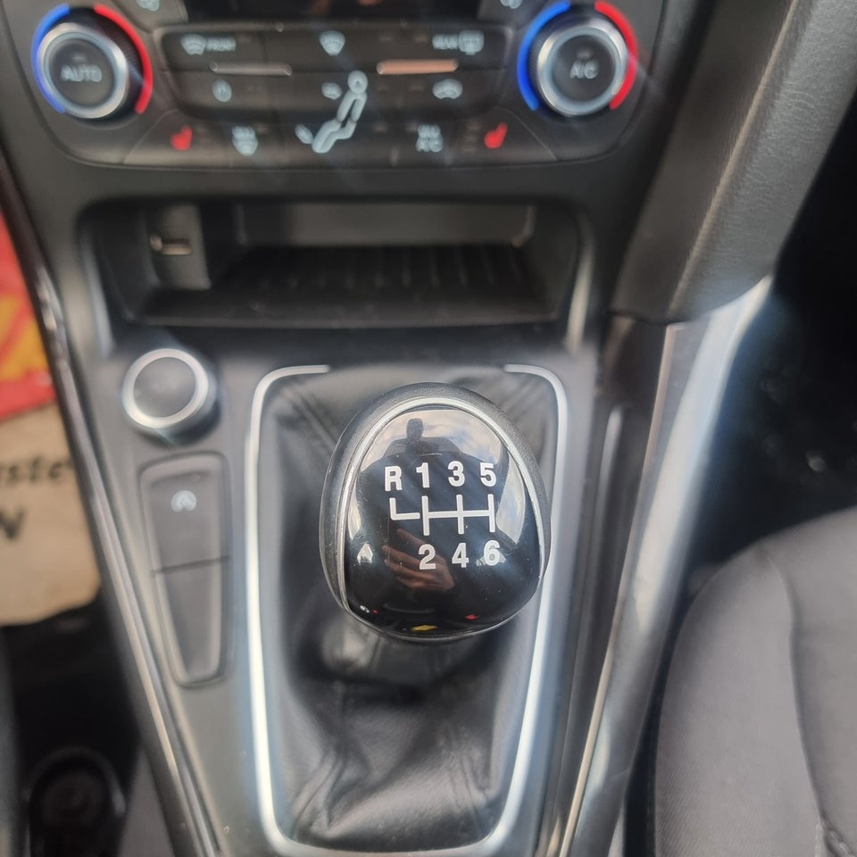 Ford Focus 1,0 SCTi 125 Titanium stc. 5d
