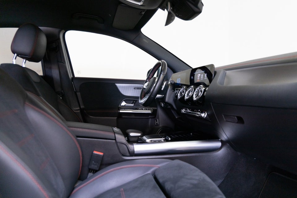 Mercedes EQA250 AMG Line 5d