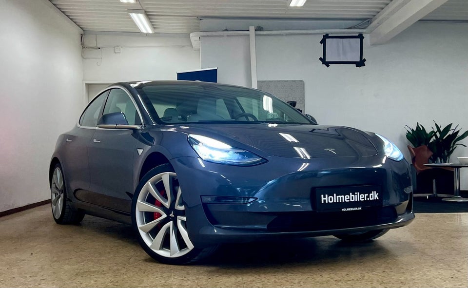 Tesla Model 3 Performance AWD 4d