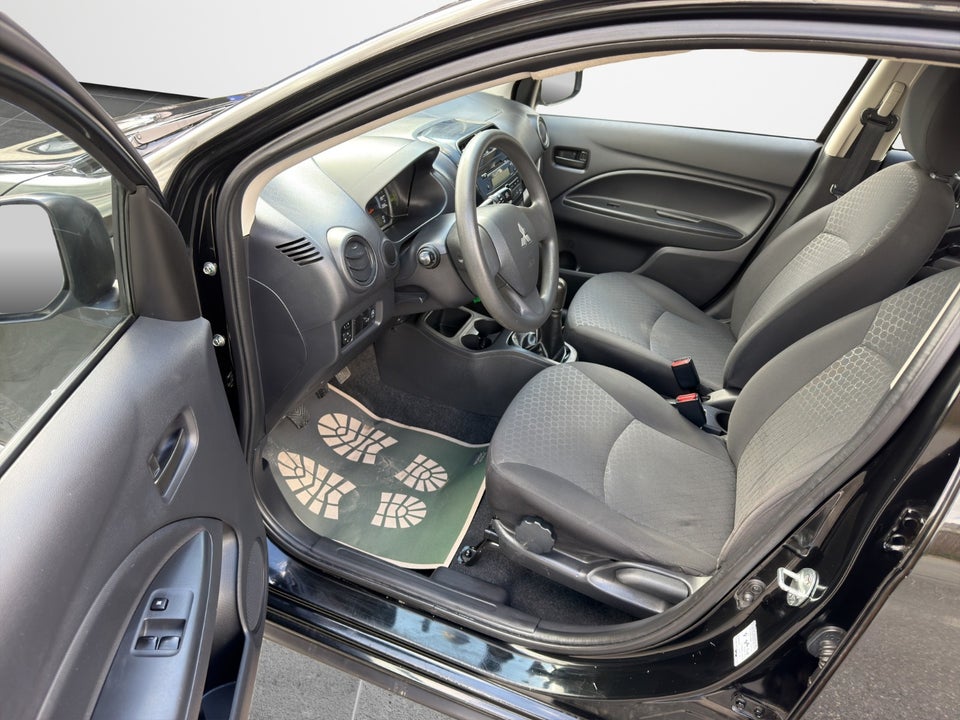 Mitsubishi Space Star 1,0 Inform 5d