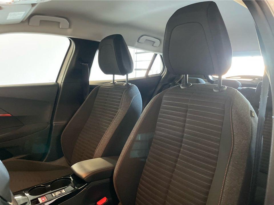 Peugeot e-2008 50 Active 5d