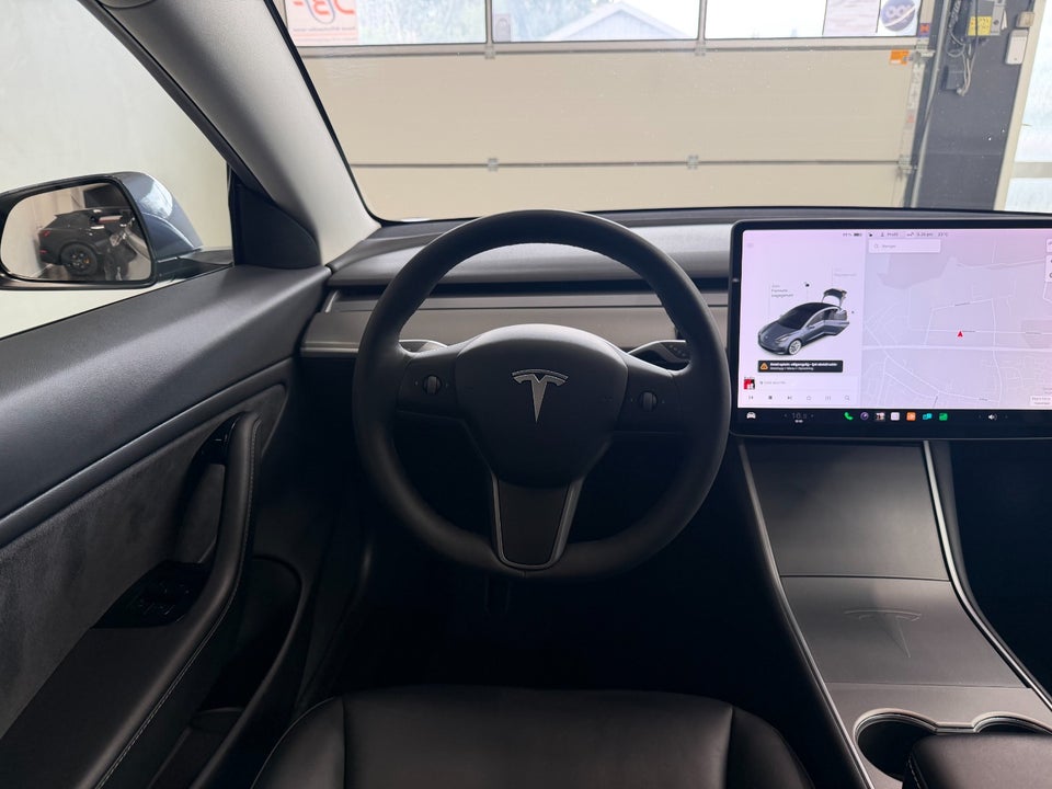 Tesla Model 3 Long Range AWD 4d