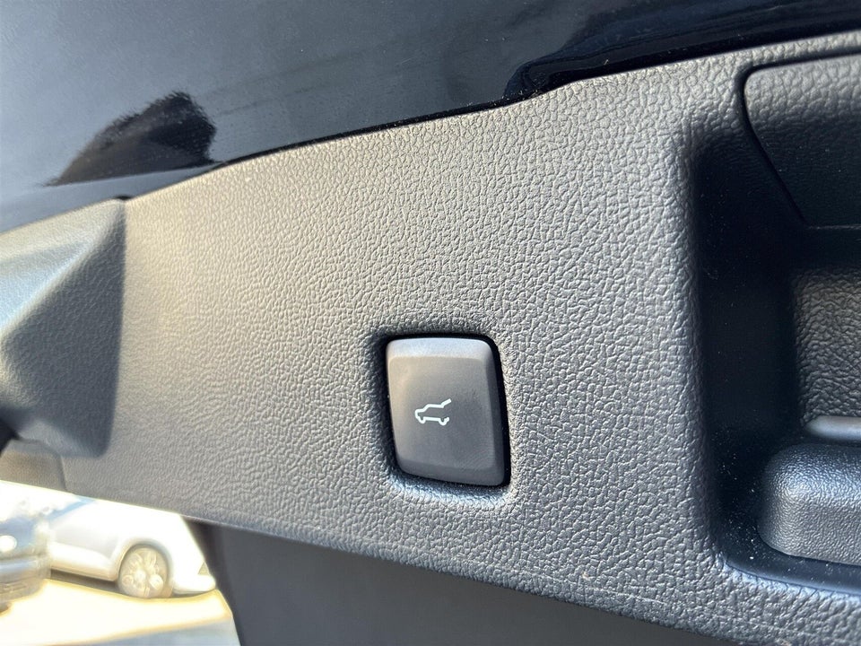 Ford Kuga 2,5 PHEV ST-Line X CVT 5d