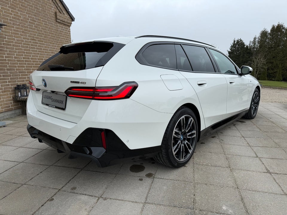 BMW i5 eDrive40 Touring M-Sport Pro 5d