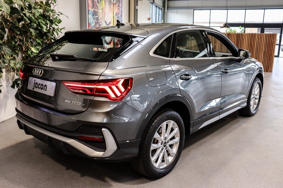 Audi Q3 45 TFSi e S-line plus S-tr. 5d