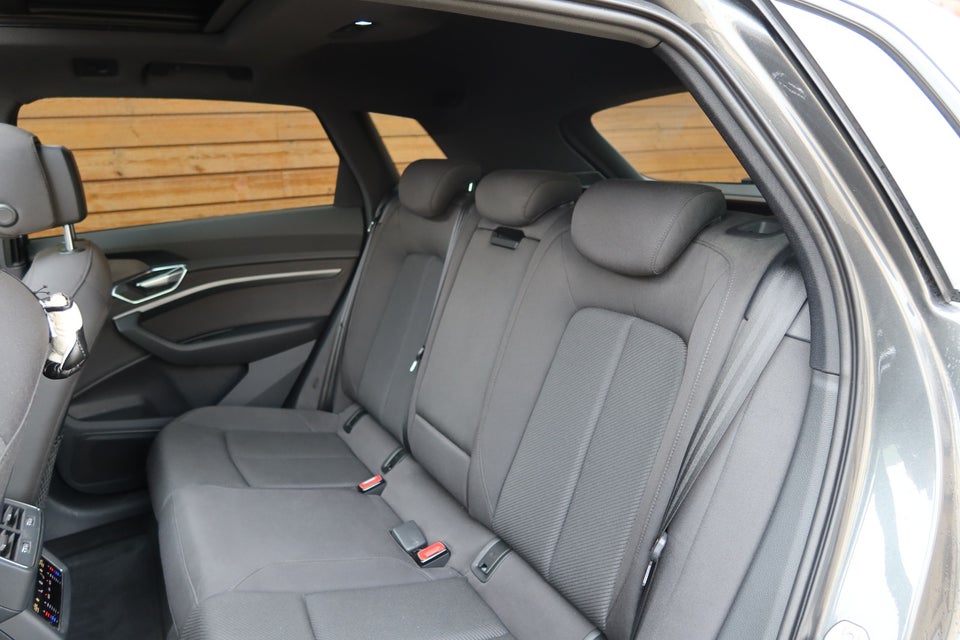 Audi e-tron 50 S-line Prestige quattro 5d