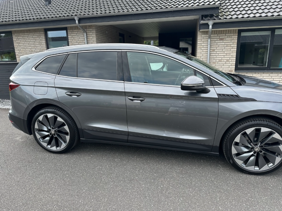 Skoda Enyaq 80x iV Plus 5d