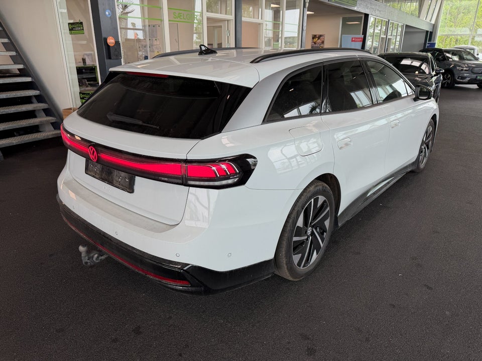 VW ID.7 77 Style Tourer 5d