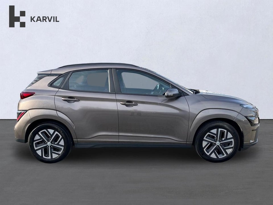 Hyundai Kona 64 EV Essential 5d