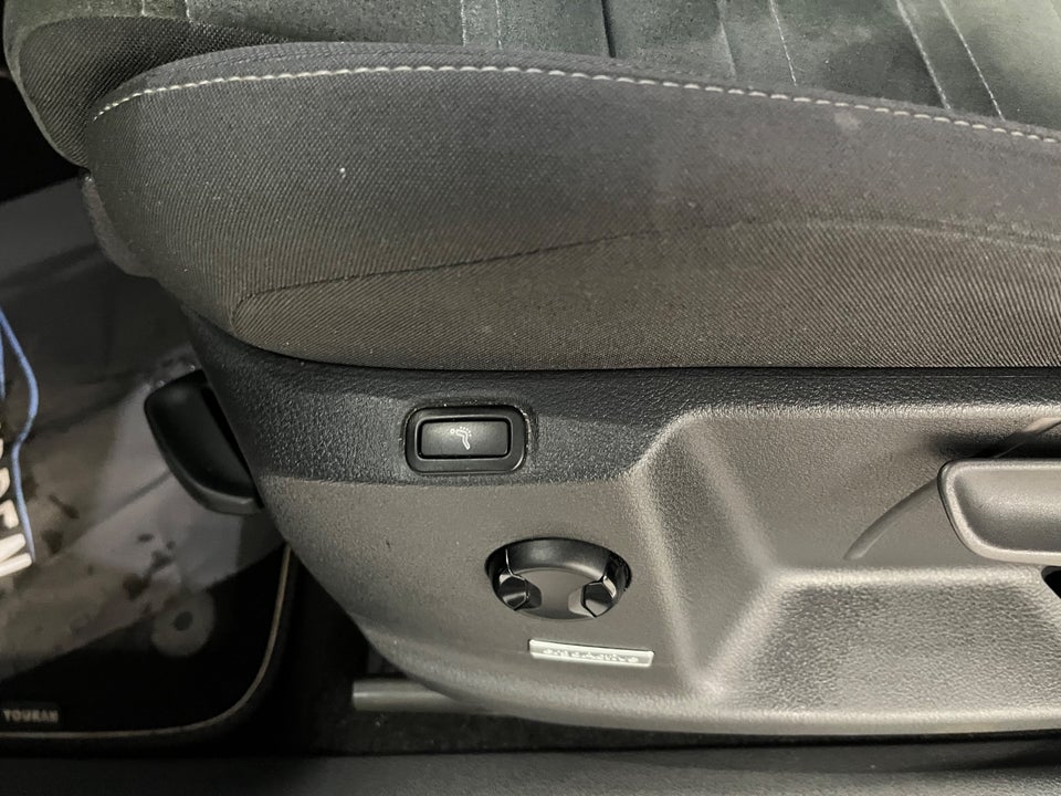 VW Touran 2,0 TDi 115 Comfortline DSG Van 5d