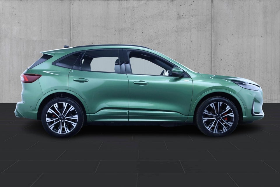 Ford Kuga 2,5 PHEV ST-Line X CVT 5d