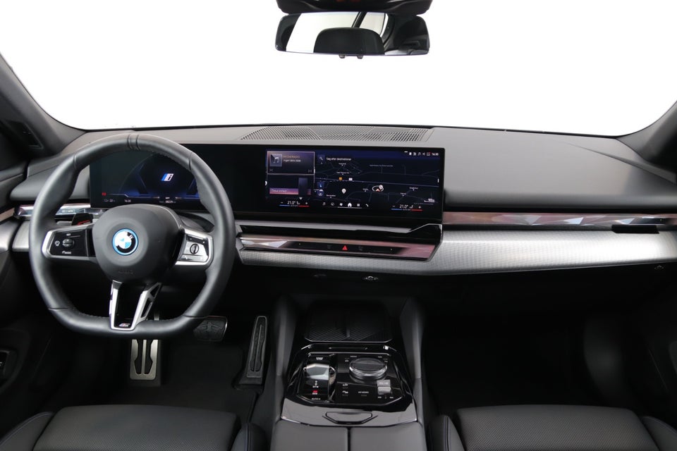 BMW i5 eDrive40 M-Sport 4d