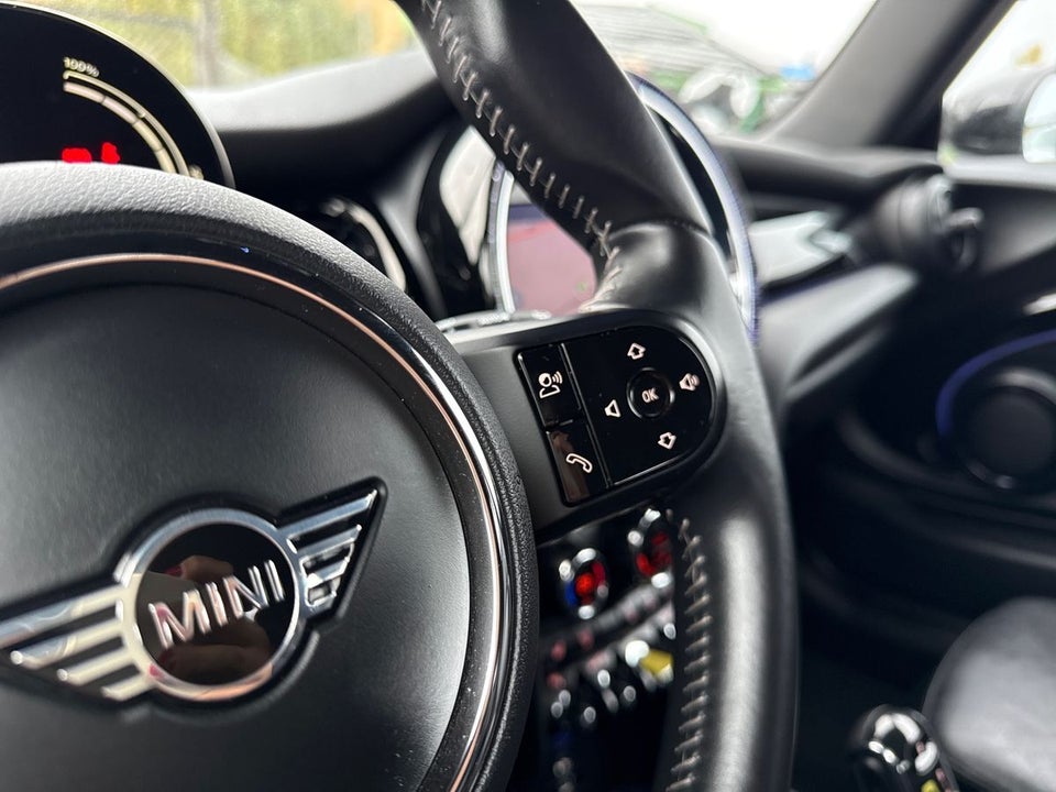 MINI Cooper SE Yours Trim 3d