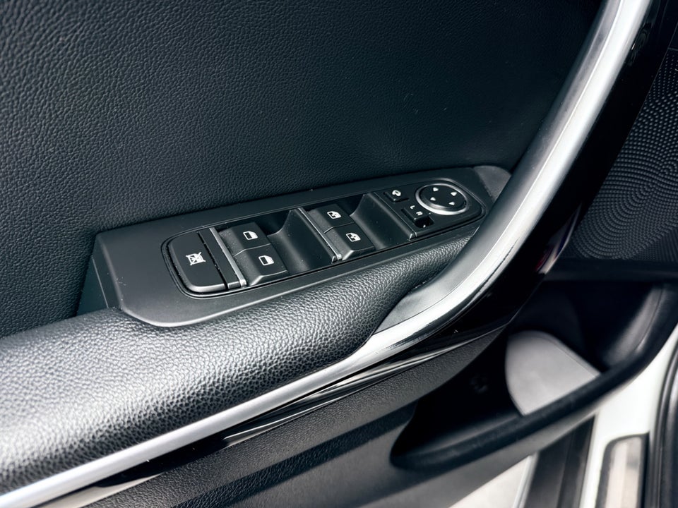 Kia XCeed 1,6 PHEV Upgrade Intro DCT 5d