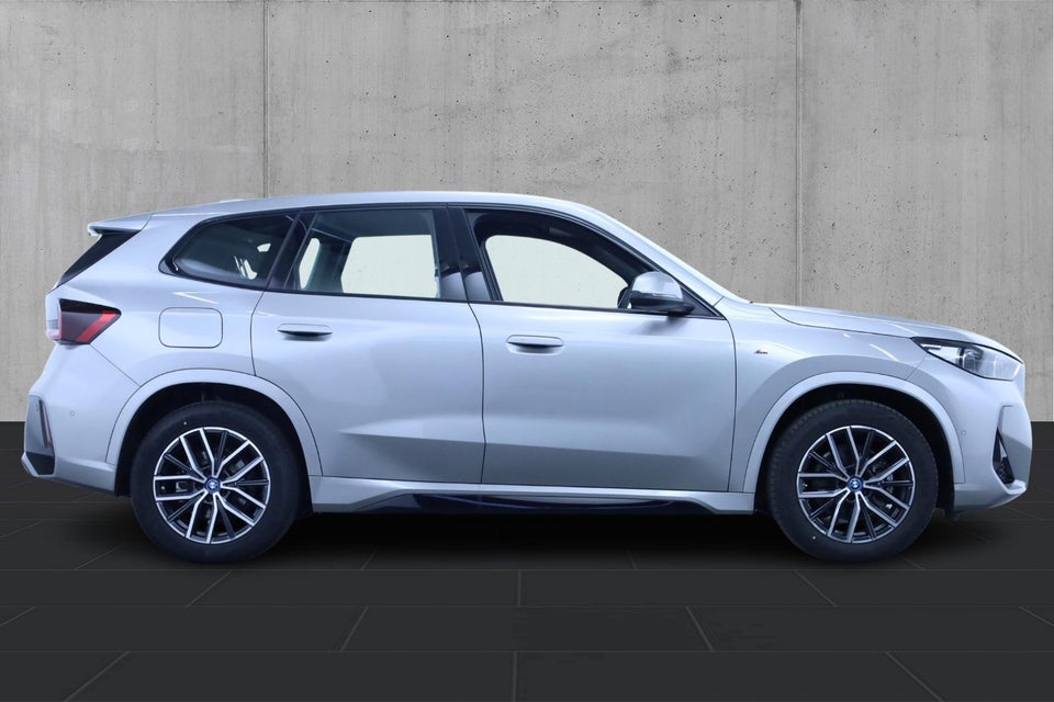 BMW iX1 eDrive20 M-Sport 5d