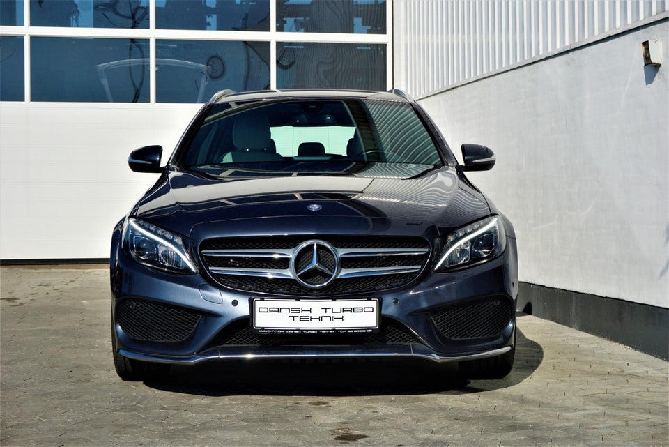 Mercedes C250 2,0 AMG Line stc. aut. 5d