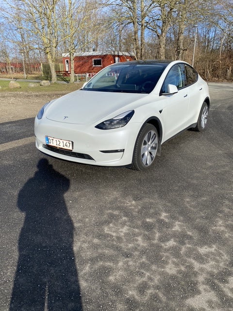 Tesla Model Y Long Range AWD 5d