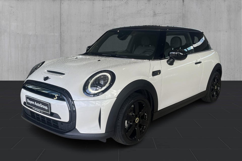 MINI Cooper SE Classic Trim 3d