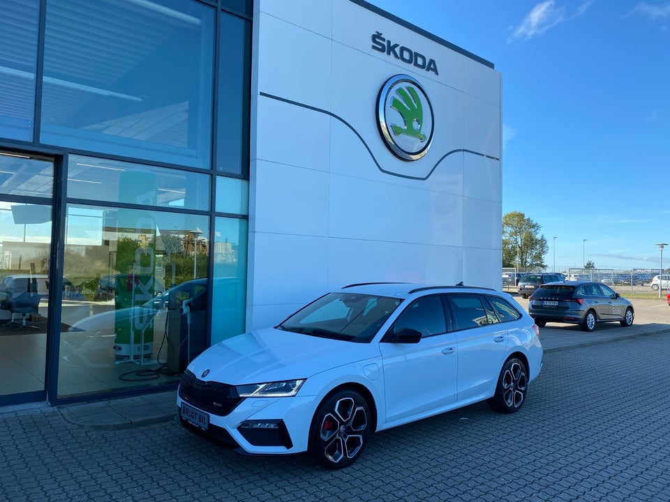 Skoda Octavia 1,4 TSi iV RS Combi DSG 5d