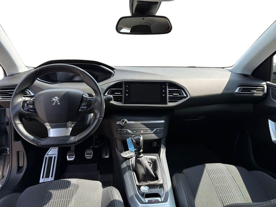 Peugeot 308 1,5 BlueHDi 130 Special Pack SW 5d