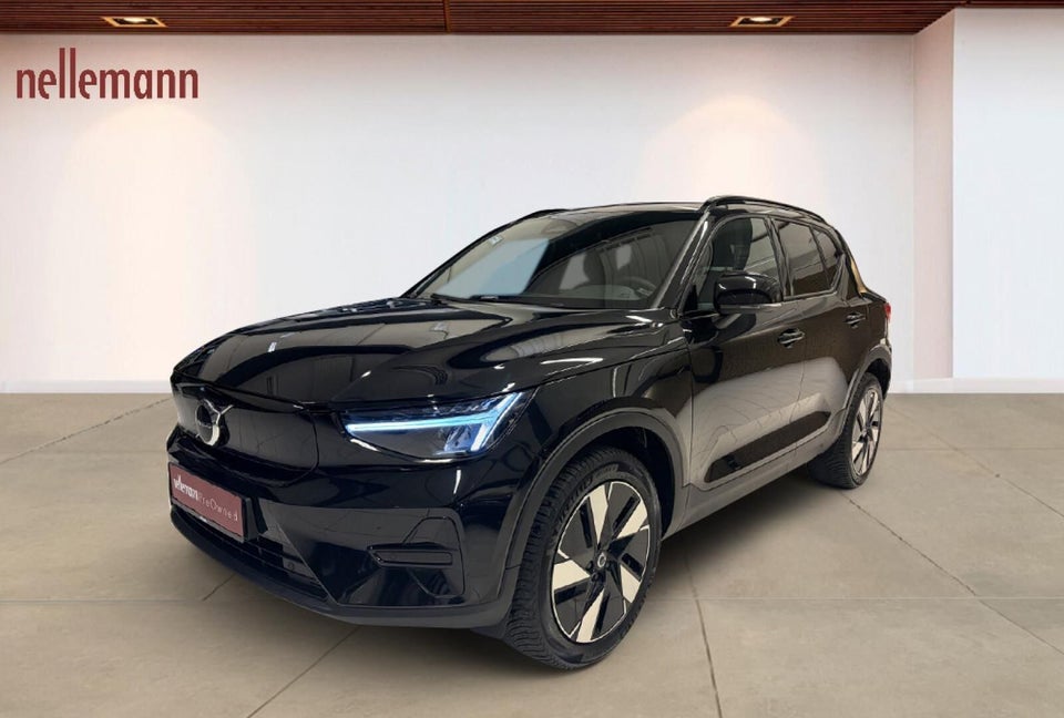Volvo XC40 Standard Range Plus 5d
