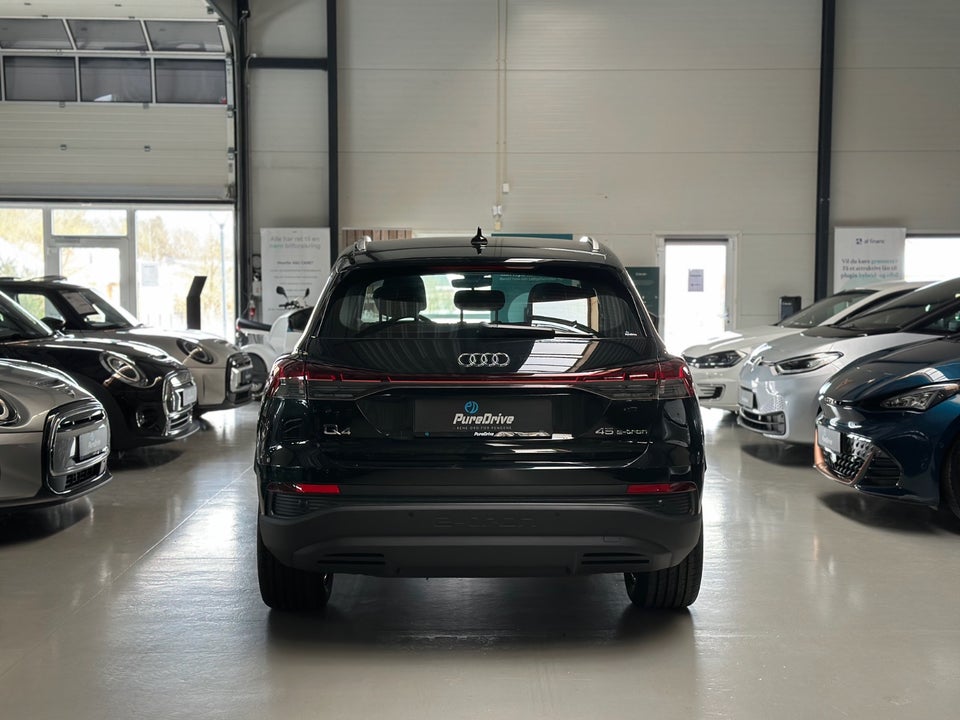 Audi Q4 e-tron 45 Attitude 5d