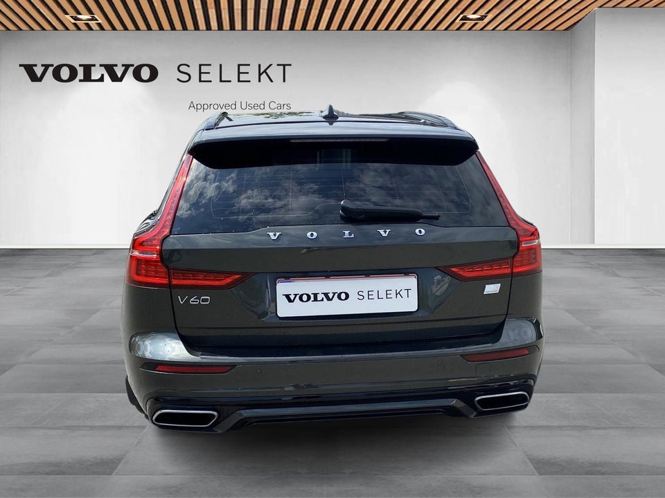Volvo V60 2,0 T8 ReCharge R-Design aut. AWD 5d