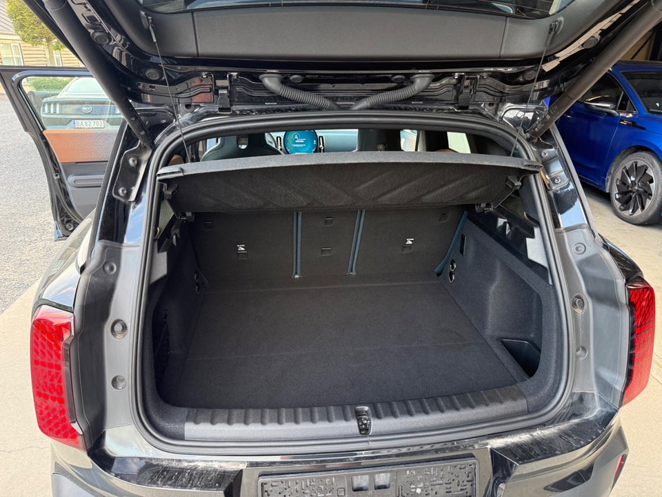 MINI Countryman SE Favoured Trim L ALL4 5d