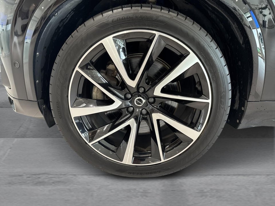 Volvo XC90 2,0 T8 ReCharge Ultimate Dark aut. AWD 7prs 5d