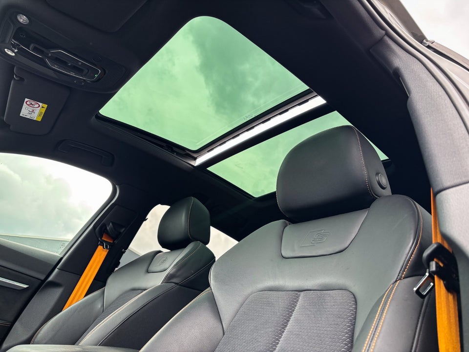 Audi e-tron 55 Black Edition S-line quattro 5d