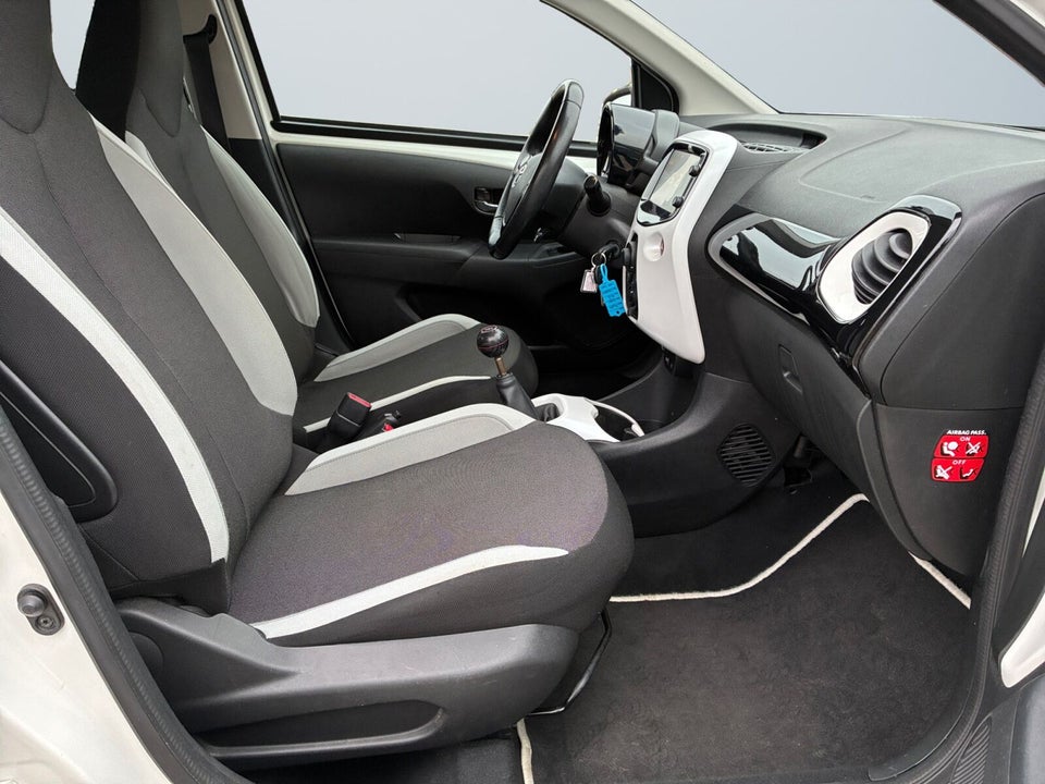 Toyota Aygo 1,0 VVT-i x-pure 5d