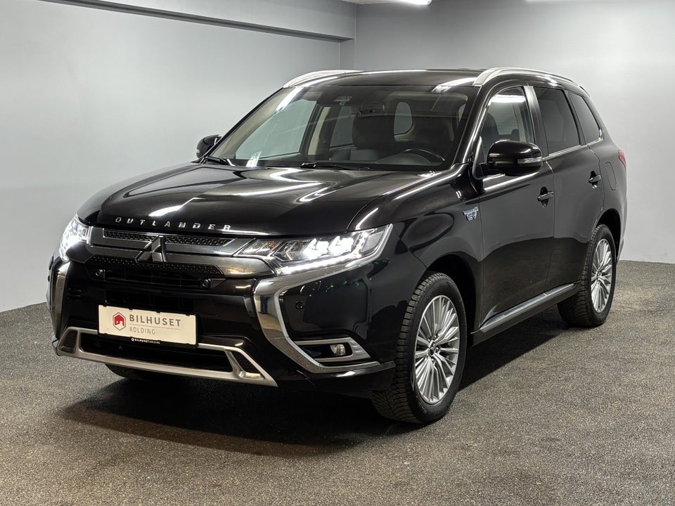 Mitsubishi Outlander 2,4 PHEV Intense CVT 4WD 5d