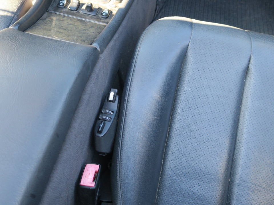 Mercedes CLK320 3,2 Cabriolet Avantgarde aut. 2d